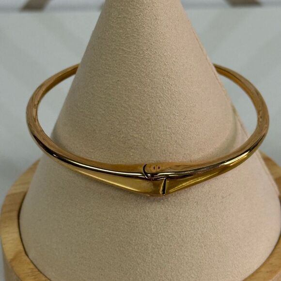 Kate Spade Take A Bow & Lady Marmalade Hinge Bracelet Set - Picture 6 of 8